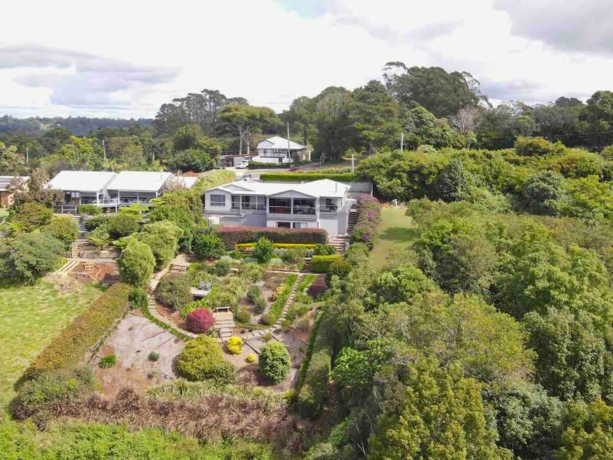 Flaxton Garden Home With Spectacular Coastal Views Montville Exterior foto